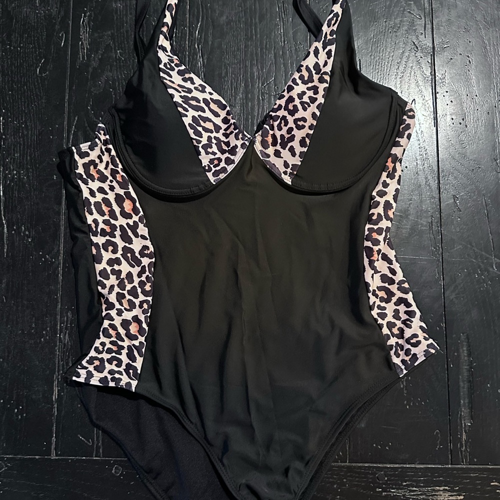Leopard Print Black One Piece Swimsuit